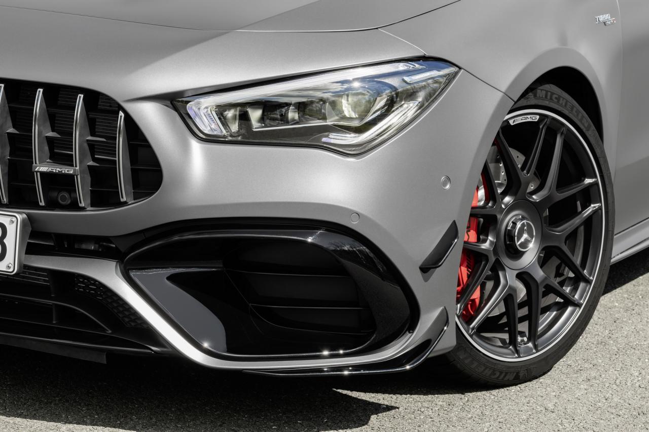 5613c945-2020-mercedes-amg-cla-45-shooting-brake-25.thumb.jpg.dea070cae98c93ba249d274e2226b4e5.jpg