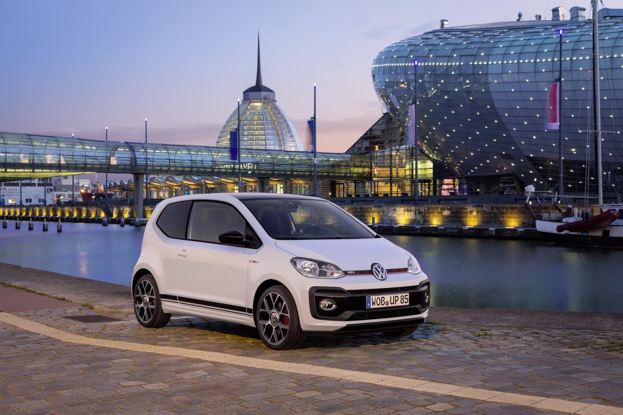 5a51b34f-2018-vw-up-gti-13.thumb.jpg.17372da74f0241440aec57681a77f7de.jpg