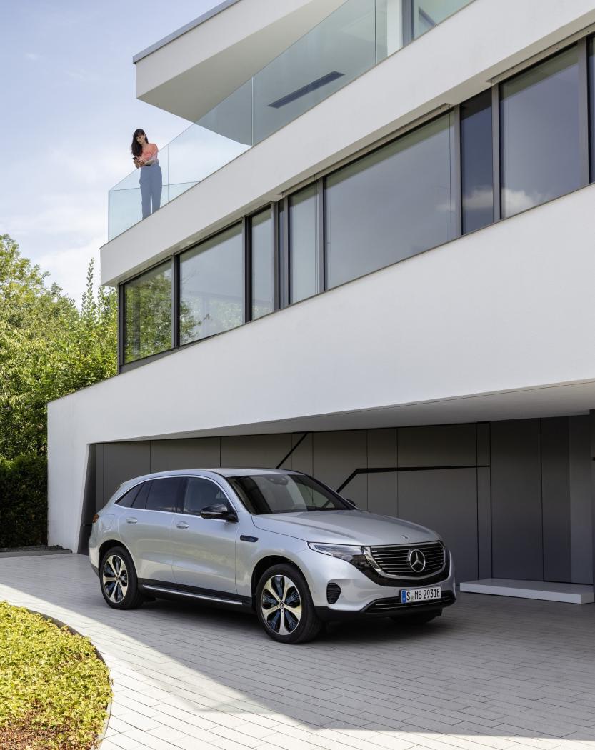 5ca918be-mercedes-eqc-47.thumb.jpg.add9ee47b3a6e208adb46ff9e86217a7.jpg