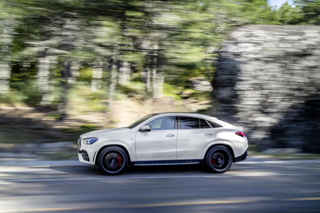 5f464751-2020-mercedes-gle-coupe-37.thumb.jpg.0c4ca9fd842b43ff857703dd68b84f7d.jpg