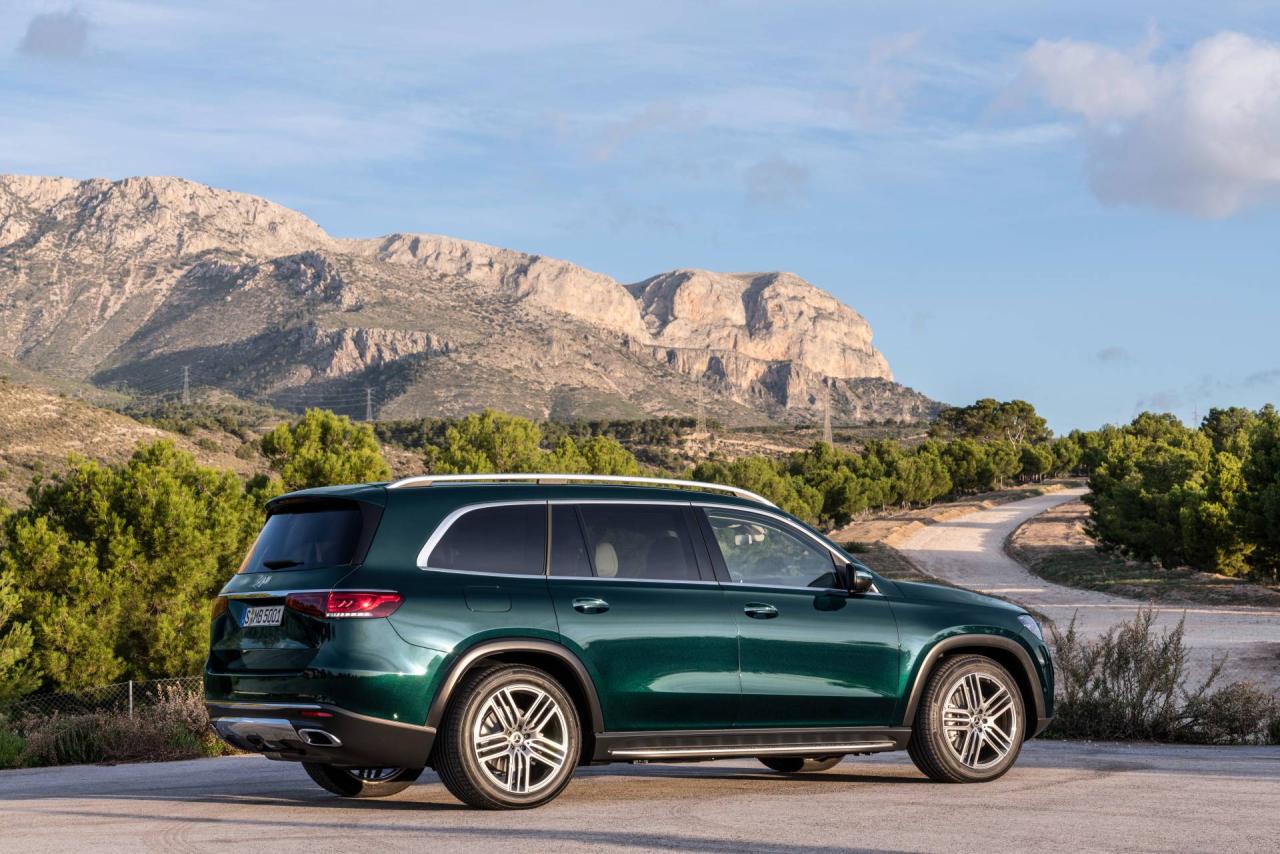 6dcb212a-2020-mercedes-benz-gls-65.thumb.jpg.5f5d7df170ff02f2fb3267f900136339.jpg