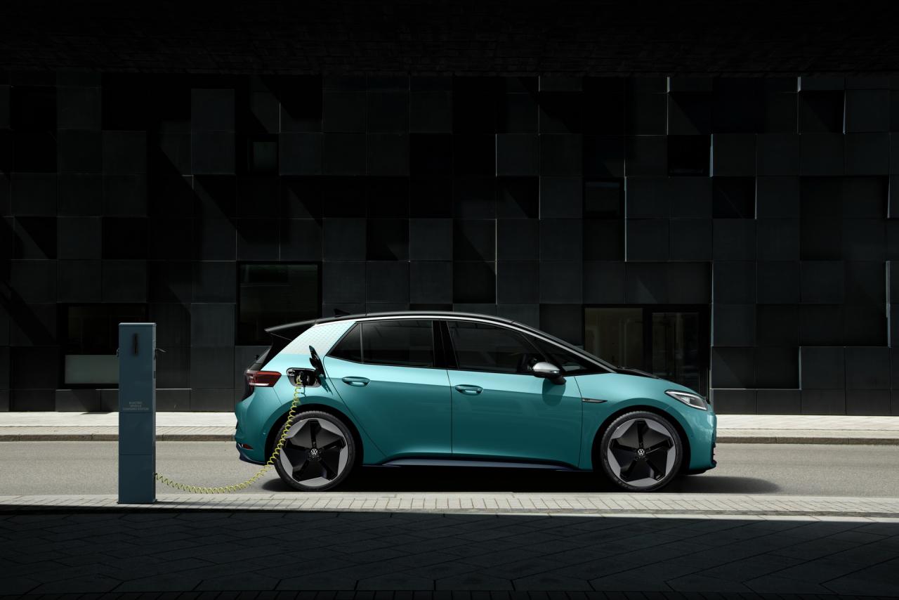 748cf73d-vw-id3-29.thumb.jpg.f8de4bd36a4db99cf1bbae23ffbcdc1d.jpg