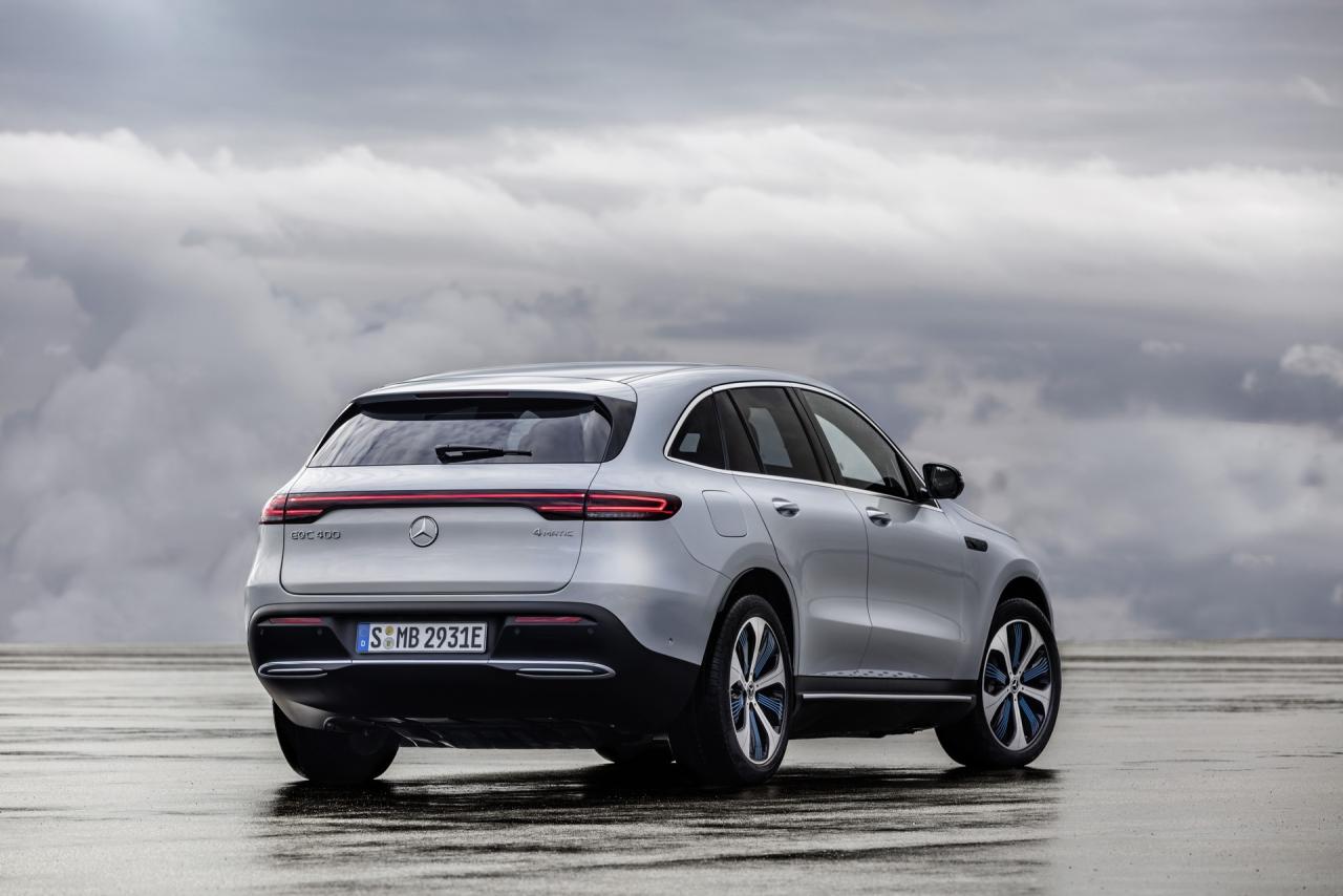 75cc12bb-mercedes-eqc-38.thumb.jpg.f7f96eb5a8888a8c8653ff4c97b99a2a.jpg