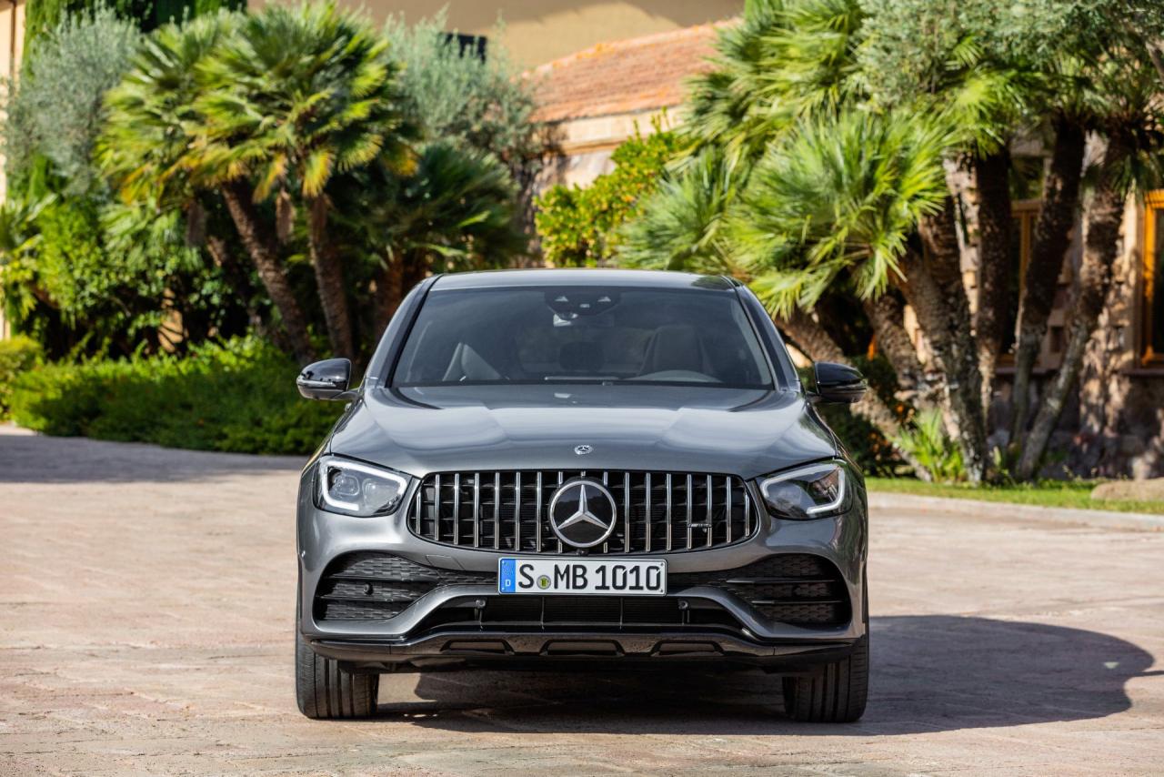 7a508b8d-2020-mercedes-amg-glc43-4matic-7.thumb.jpg.45ec8da57b73af4a111286562744055d.jpg
