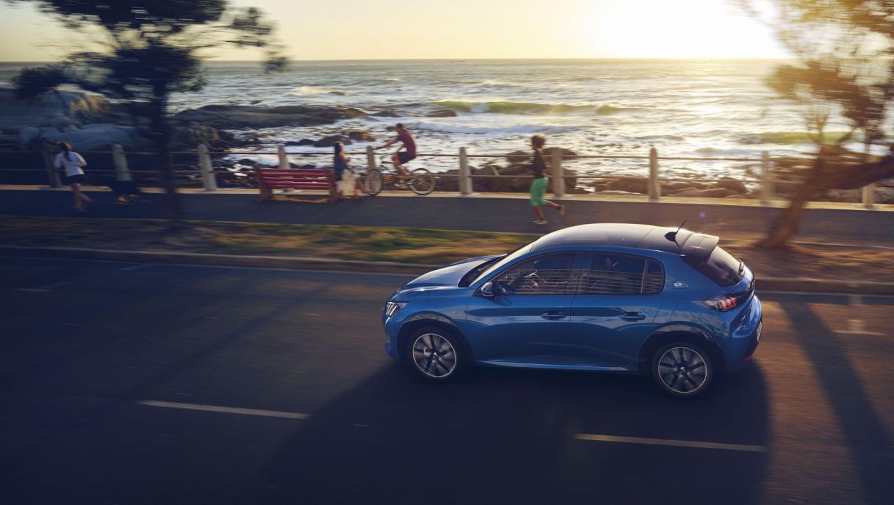 7c9e5a92-peugeot-208-7.thumb.jpg.62e362219c54b06af8833880aef122f1.jpg