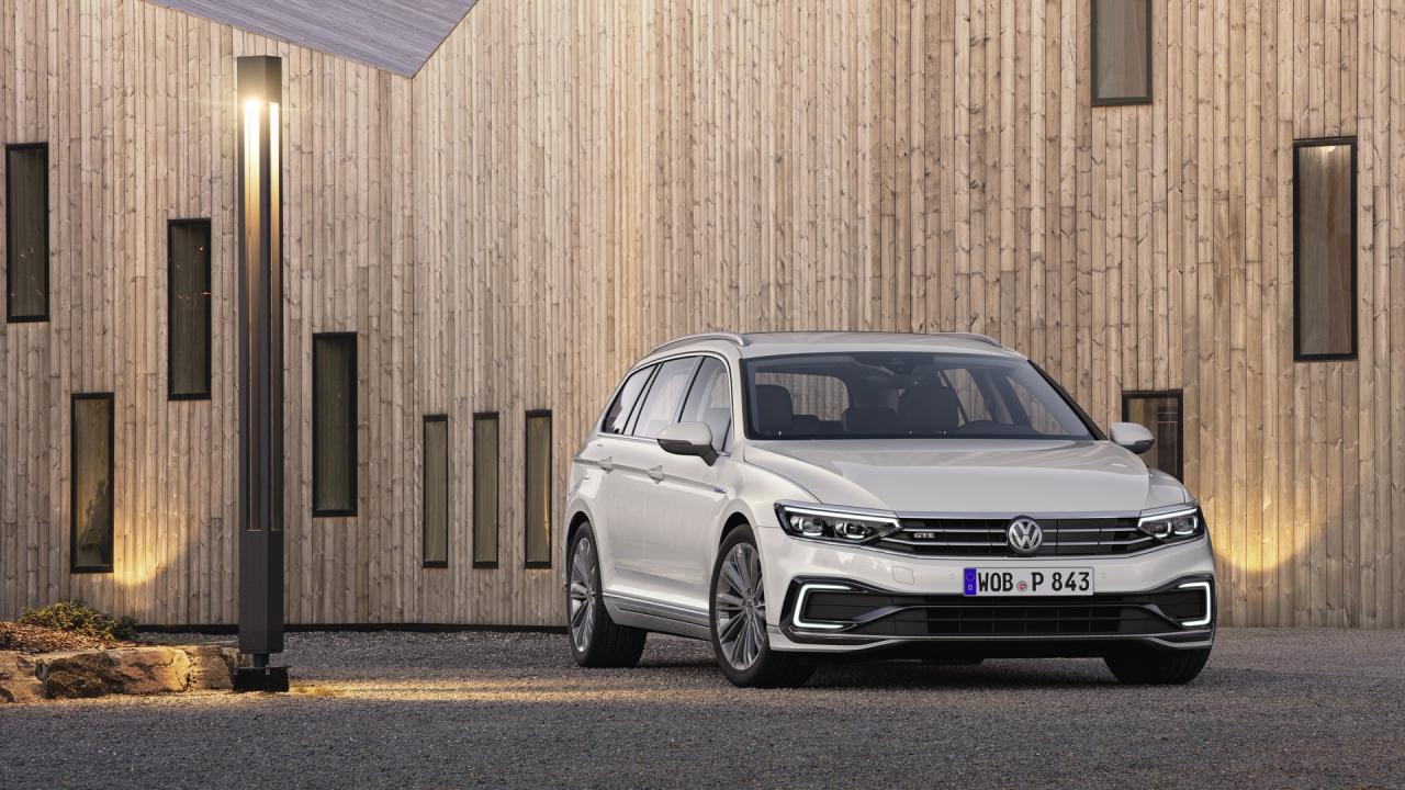 7d63d5a6-2019-vw-passat-facelift-54.thumb.jpg.4e2039bfc68e8b3d8c46a2ea87e12c11.jpg