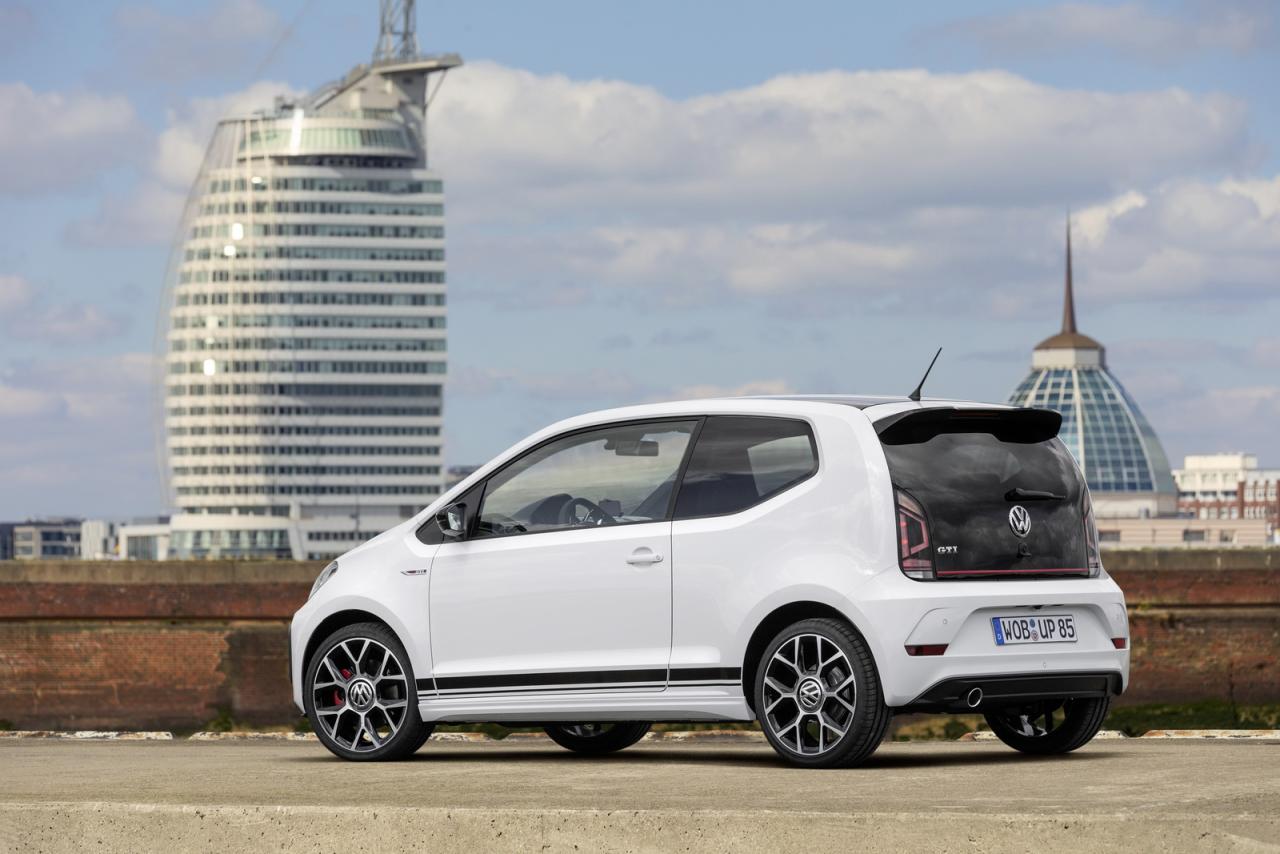 7f46f10f-2018-vw-up-gti-5.thumb.jpg.4f837e0a9565b22ad40ed69524bdb64a.jpg