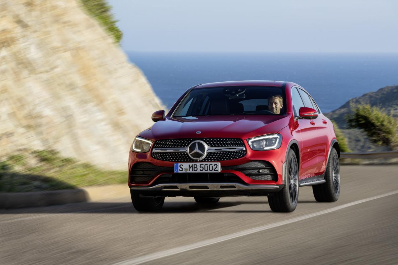 80398a54-2020-mercedes-benz-glc-coupe-11.thumb.jpg.f0f7c0e96857d52e2077f54629164717.jpg