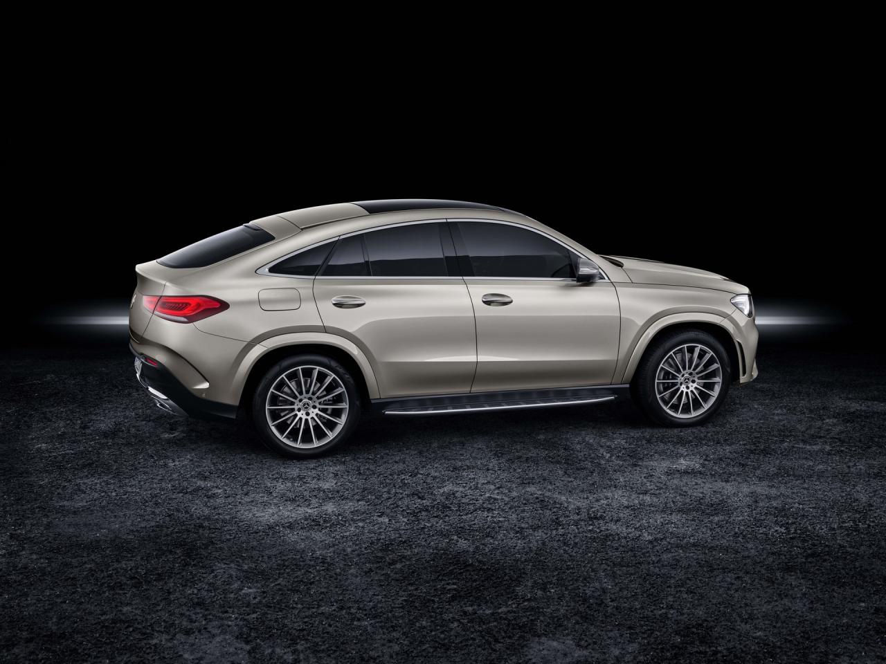 817c3b43-2020-mercedes-gle-coupe-7.thumb.jpg.fa7dd07f14bd22f01d50abf52554b48a.jpg