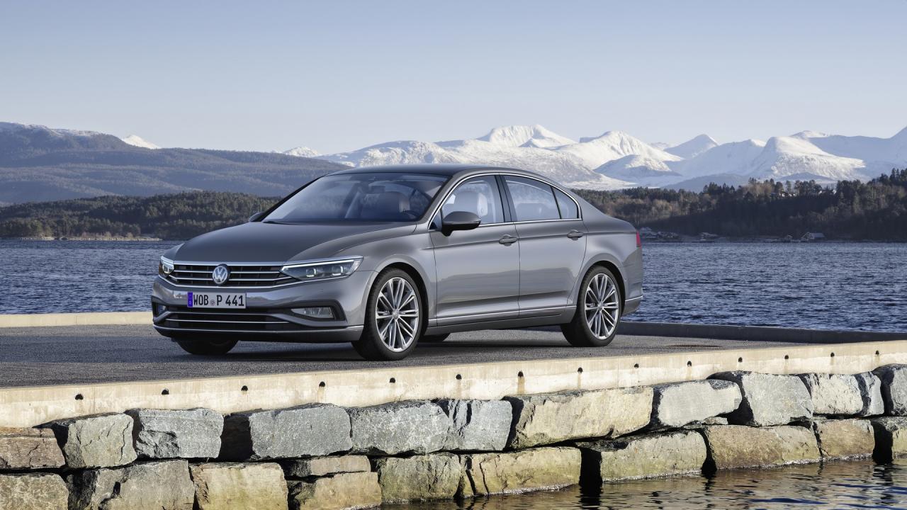 931cf90e-2019-vw-passat-facelift-68.thumb.jpg.b6070af7f3076ffff24b990b84d4d3a9.jpg
