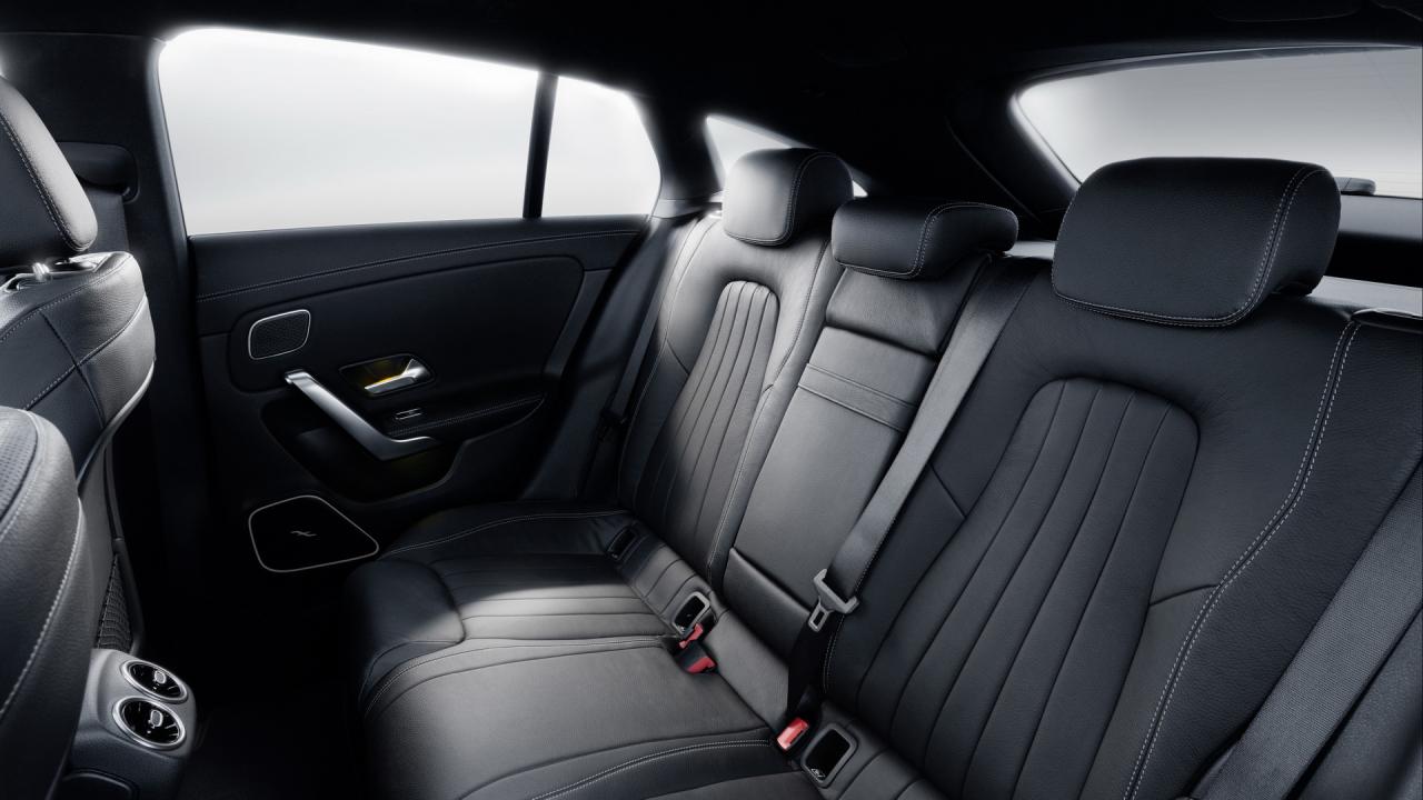 9616278e-2019-mercedes-cla-shooting-brake-geneva-47.thumb.jpg.4026ac086068c62682e1c2302419d481.jpg
