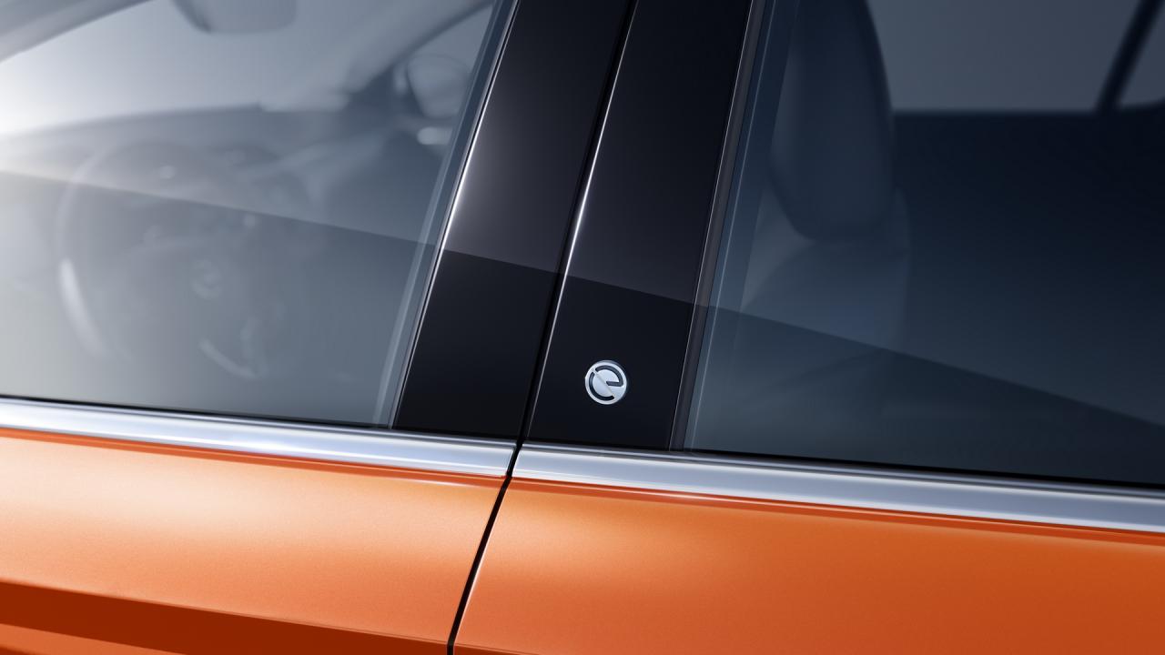 9e2cfe34-2020-opel-corsa-phev-unveiled-14.thumb.jpg.4e7c5136cd0261c66d495c365c90261e.jpg