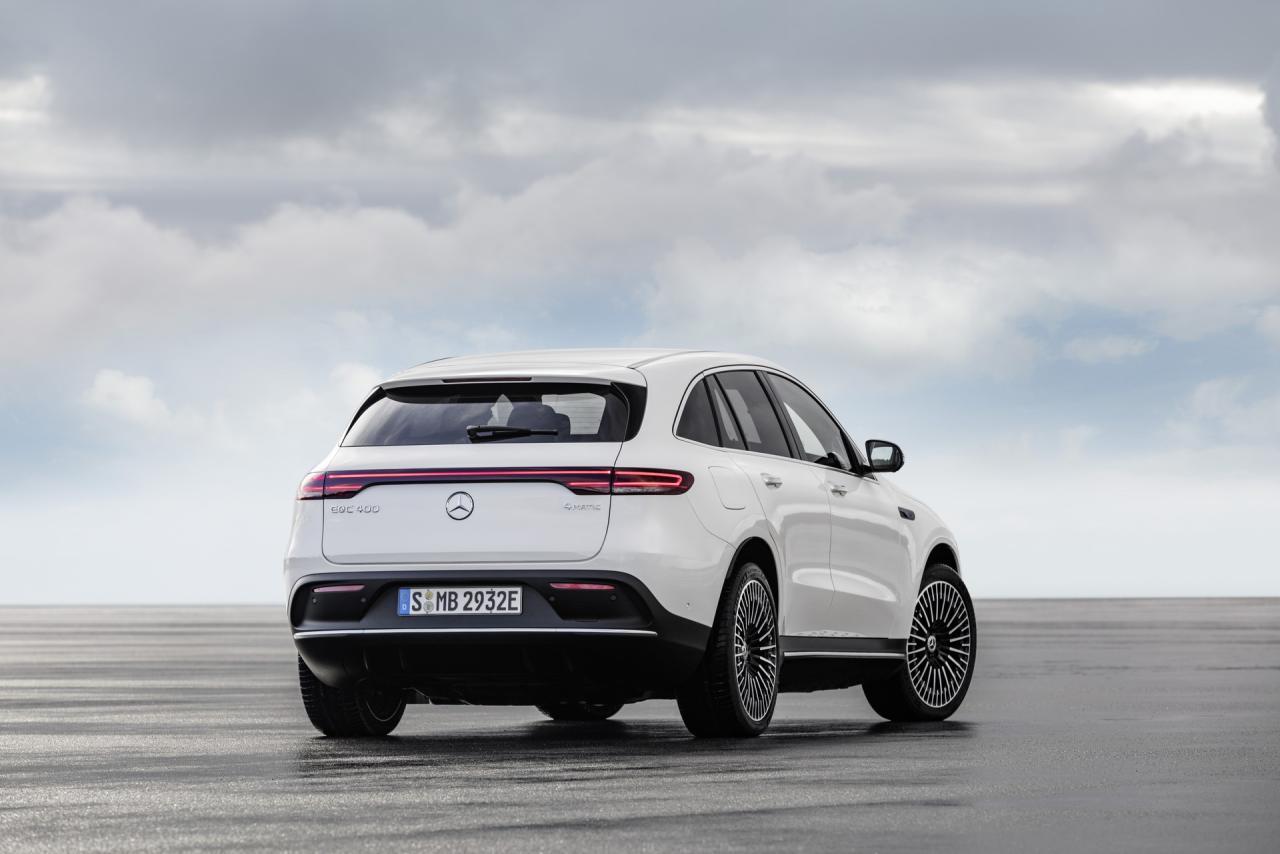 9eaafe26-mercedes-eqc-60.thumb.jpg.b620899c2696fdab95230817fc9ffbe9.jpg