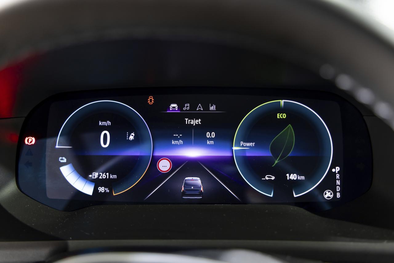 All-New_Renault_Kangoo_E-Tech_Electric_11.thumb.jpg.56b60e7ea478b02c2c2c796579974517.jpg