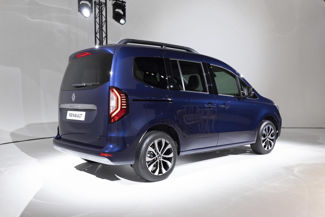 All-New_Renault_Kangoo_E-Tech_Electric_9.thumb.jpg.7105b5dc6fe10f9f2fad0bfd15ecf1cb.jpg