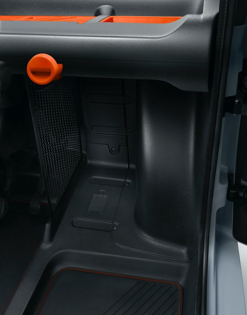 Citroen-AMI-24.thumb.jpg.00a3dfcdb03dd6e7d8a3c5f683edcc3a.jpg