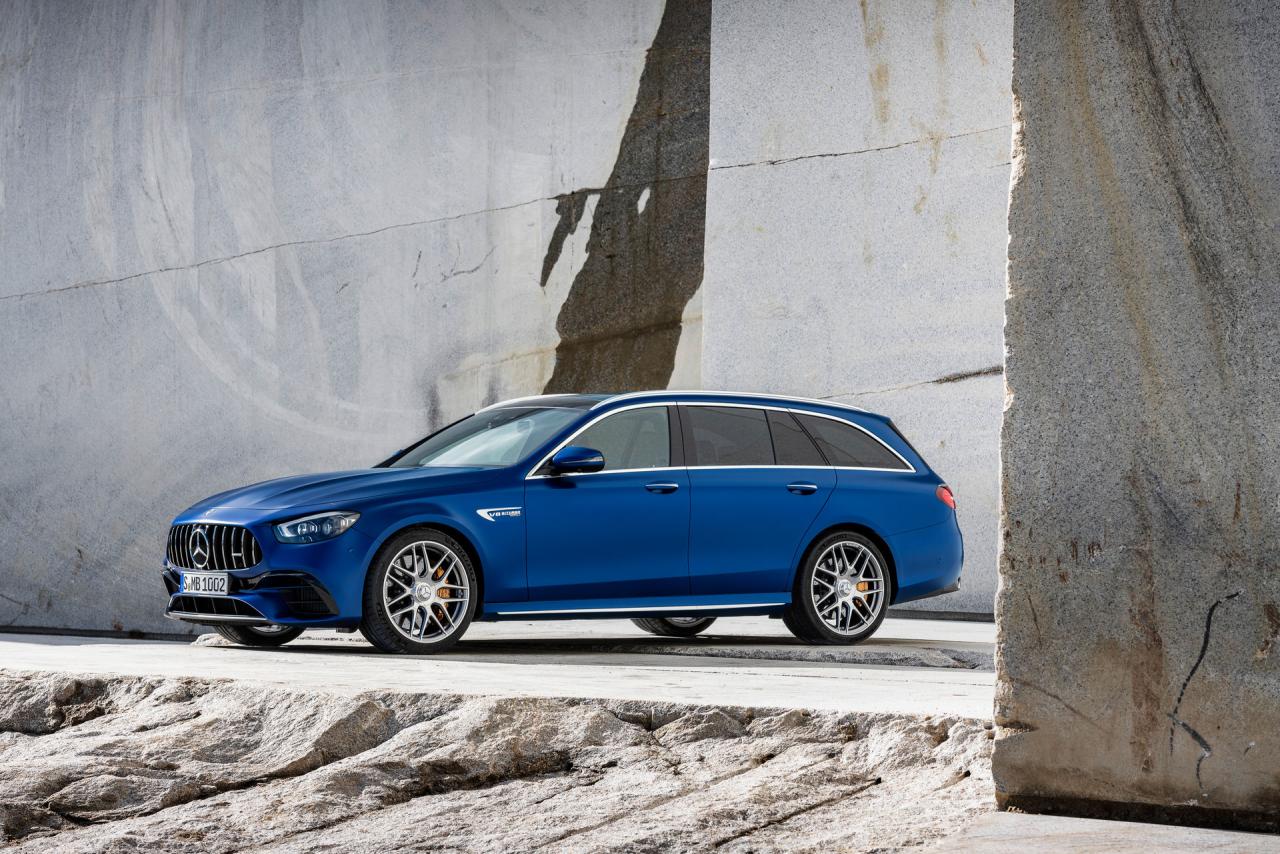 Mercedes-AMG-E-63-S-11.thumb.jpg.7a181bb0165e7ccf68fc045c007c7e2a.jpg