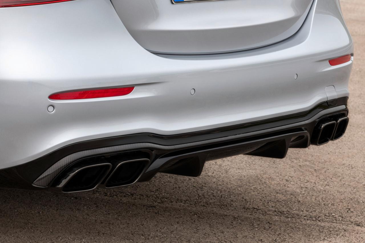 Mercedes-AMG-E-63-S-50.thumb.jpg.d0e65d4ca83f58163de49ed5a3046aa7.jpg