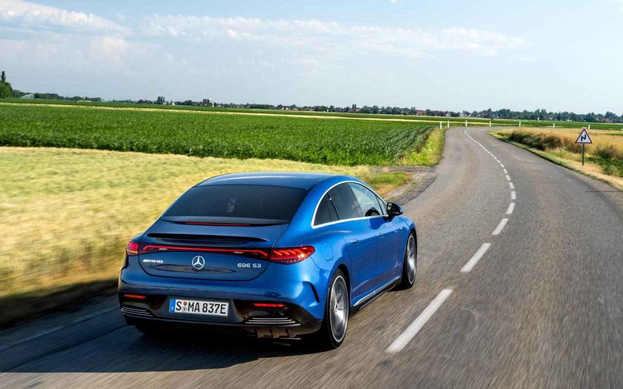 Mercedes-AMG-EQE-122.jpg