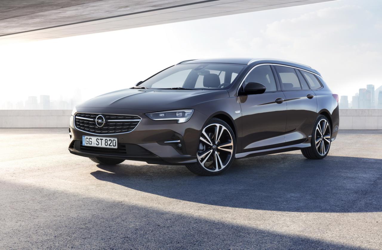 Opel-Insignia-Grand-Sport-Vauxhall-11.thumb.jpg.0522e1127082ad6d2d767f59fd4de0ec.jpg