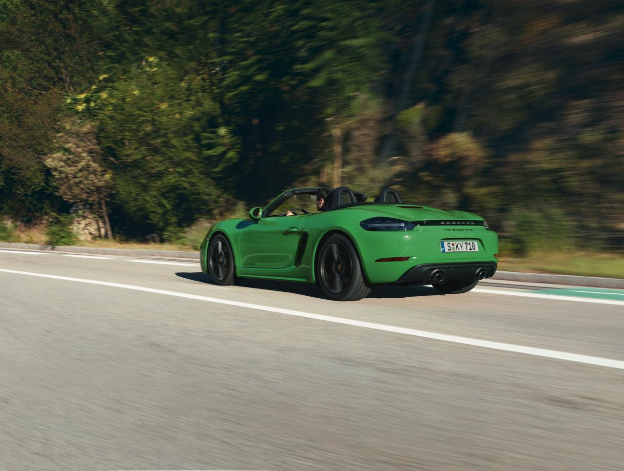 Porsche-718-GTS-40-5.thumb.jpg.a5d0de3e78e79bf7955682a829f1b993.jpg