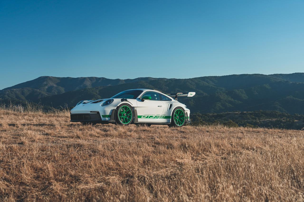 Porsche-911-Gt3-RS-Tribute-15.thumb.jpg.48fcea9f1b1d142f40cdeba39cff11e2.jpg