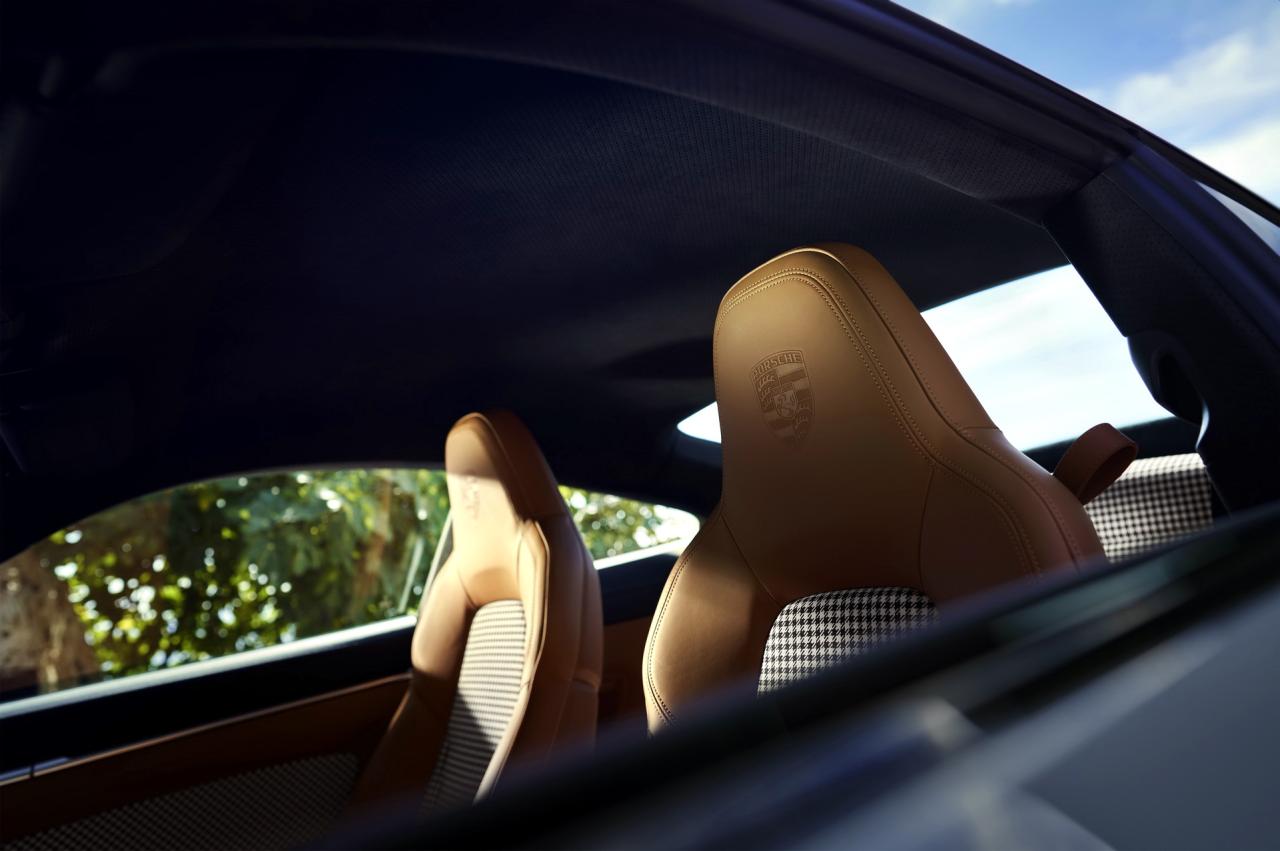 Porsche-911-sport-classic-31.thumb.jpg.c7d9f5c64ec789130fe49df932e83c54.jpg