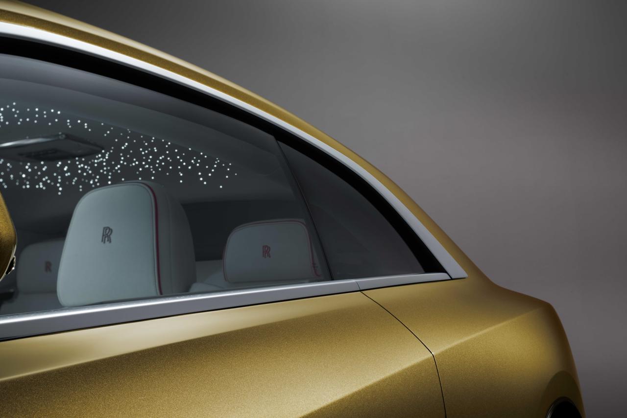 Rolls-Royce-Spectre-EV-00016.thumb.jpg.8f6148dc31b4ffb670cc843db024bb93.jpg