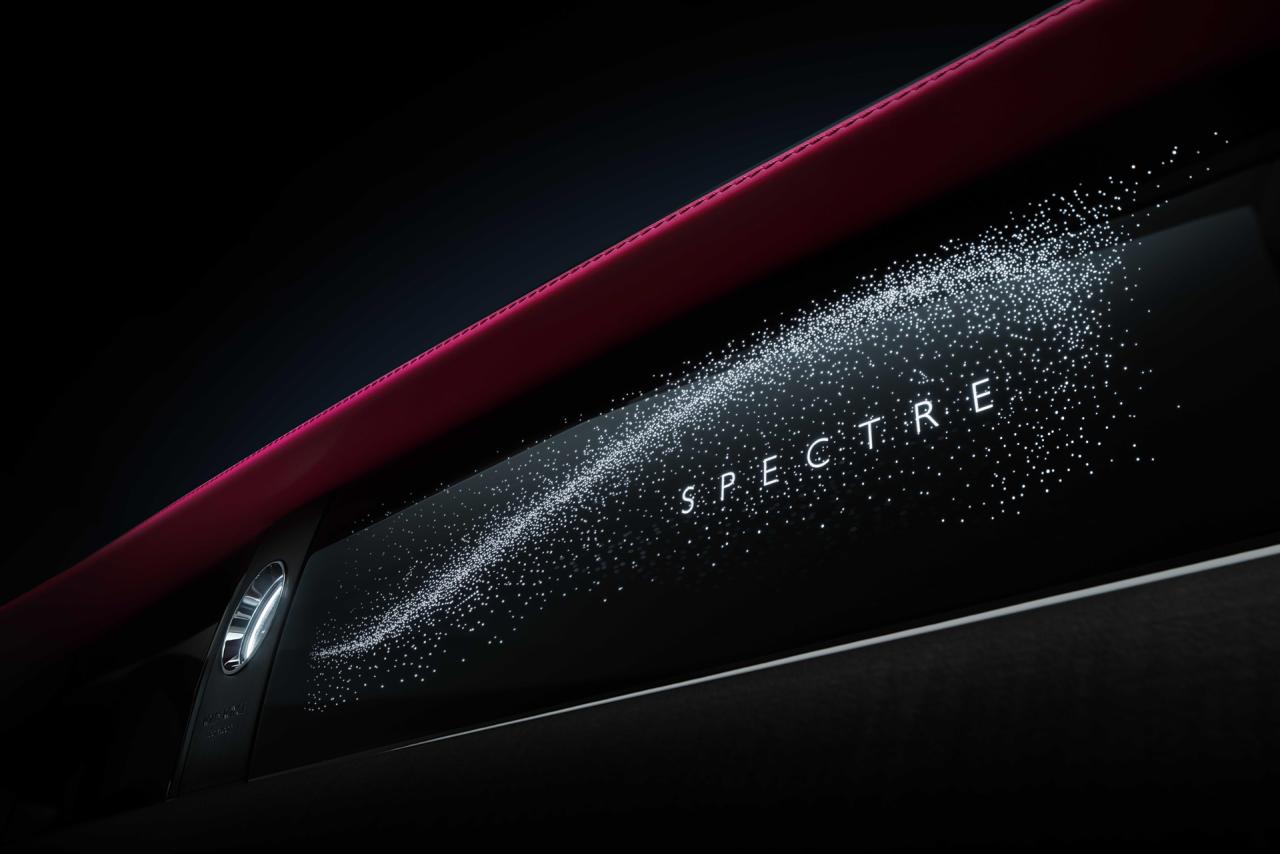 Rolls-Royce-Spectre-EV-00025.thumb.jpg.794e2e54e984c8be40cb155fe755c892.jpg