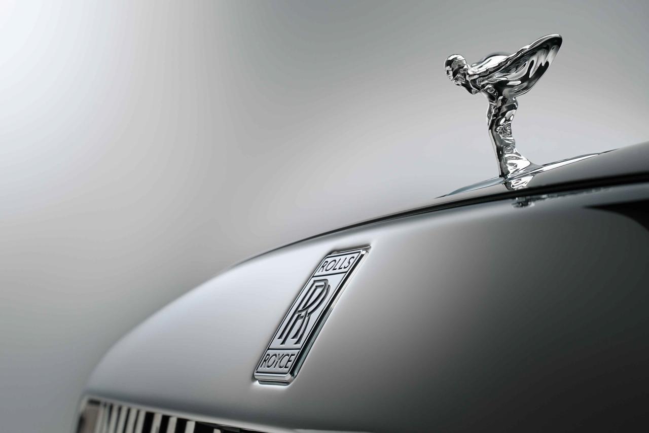 Rolls-Royce-Spectre-EV-00027.thumb.jpg.0586cd022c5e69b6d6178c43935c9836.jpg