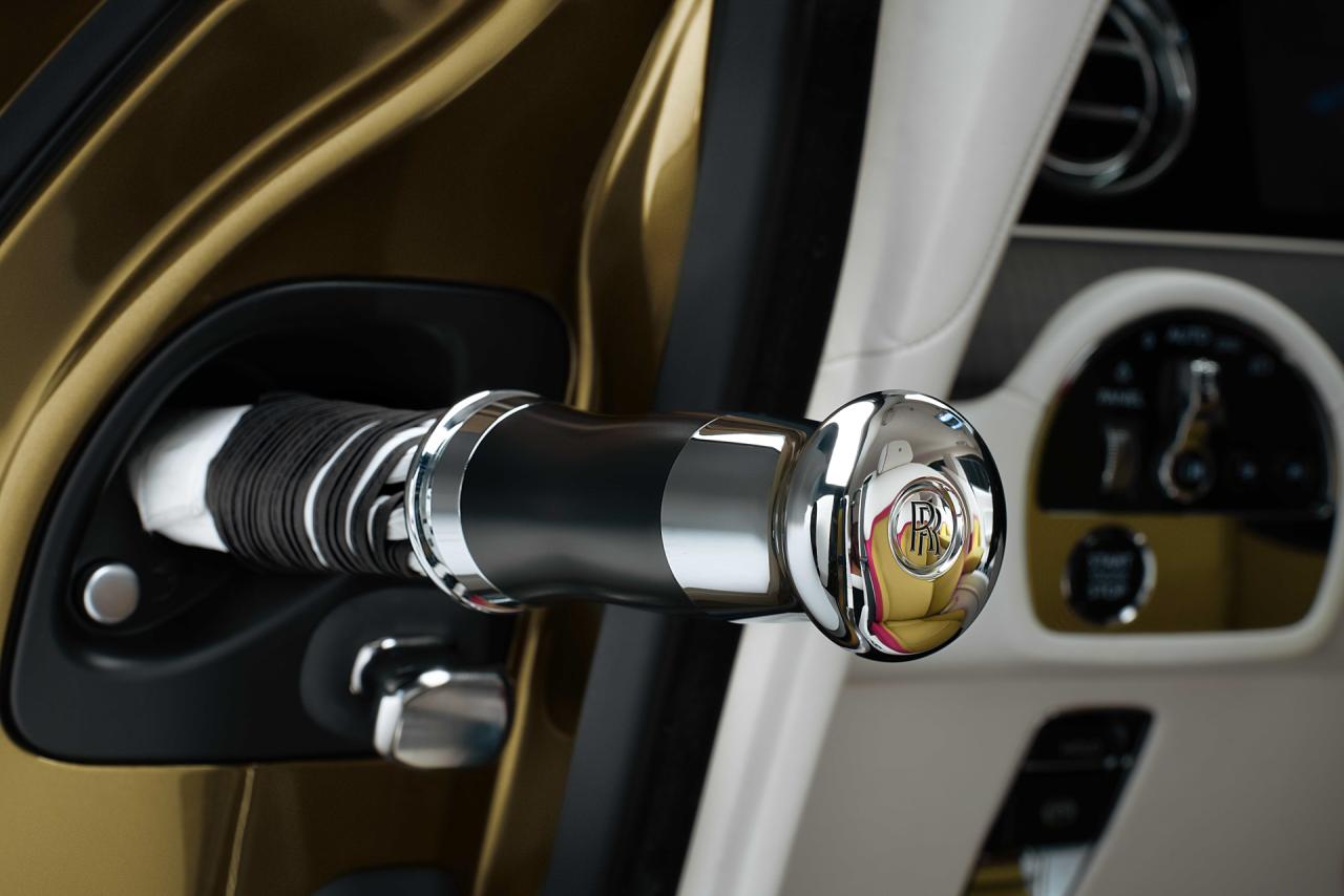 Rolls-Royce-Spectre-EV-00048.thumb.jpg.729c9fed5e9484c6f6530277281d560b.jpg