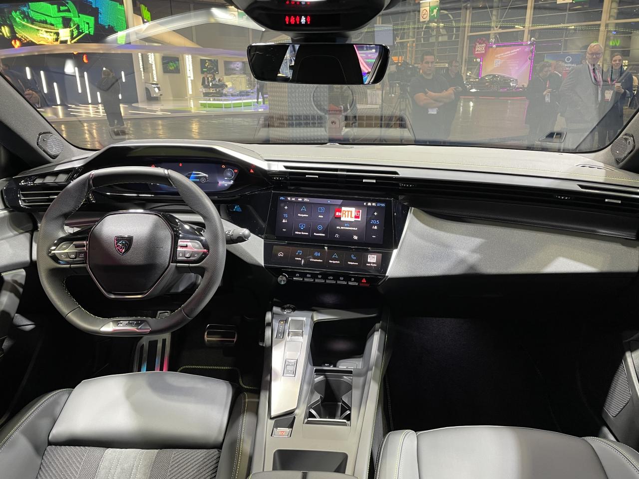 S0-mondial-de-l-auto-2022-peugeot-408-la-star-du-salon-730482.thumb.jpg.21d0009161cfeb8dcb491f02ad239ccb.jpg
