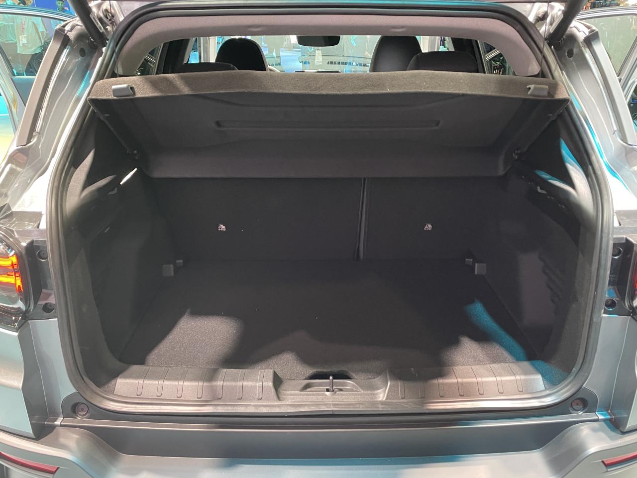 S0-mondial-de-paris-2022-jeep-avenger-premiere-jeep-electrique-730541.thumb.jpg.d0d14097185afed853d86303d8ffa498.jpg