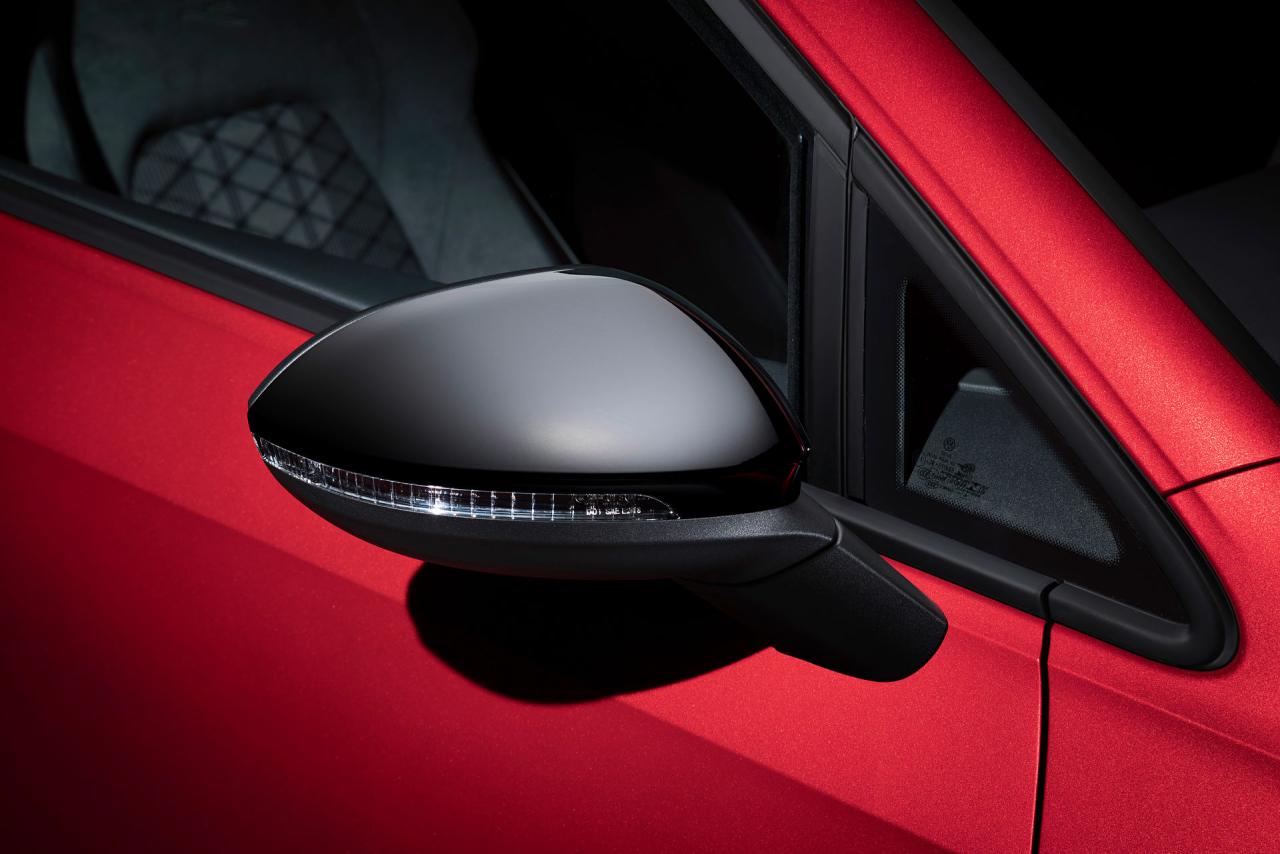 VW-Golf-Estate-And-Golf-Alltrack-24.thumb.jpg.23d3192854ff3649474010c07892298d.jpg