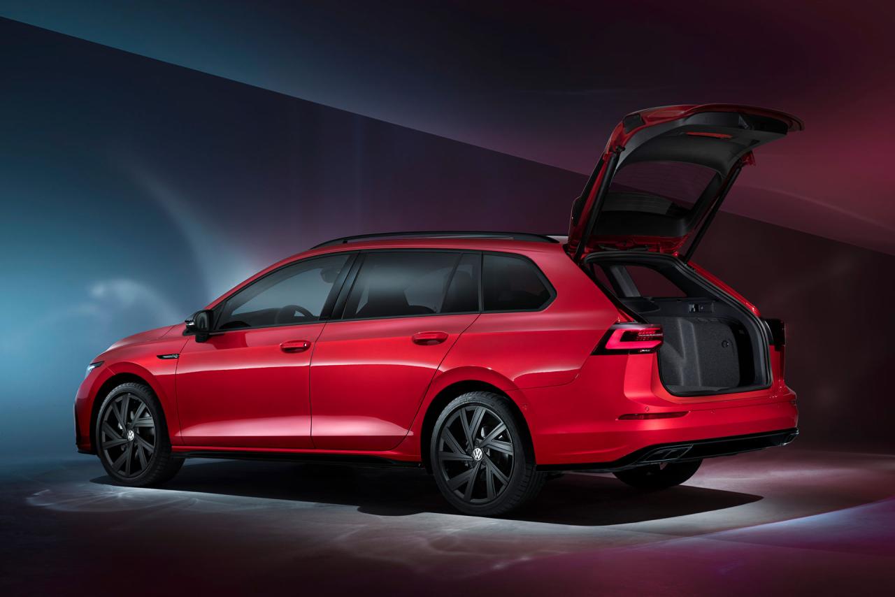 VW-Golf-Estate-And-Golf-Alltrack-46.thumb.jpg.061098a263760d140f19f47a64f0dbed.jpg