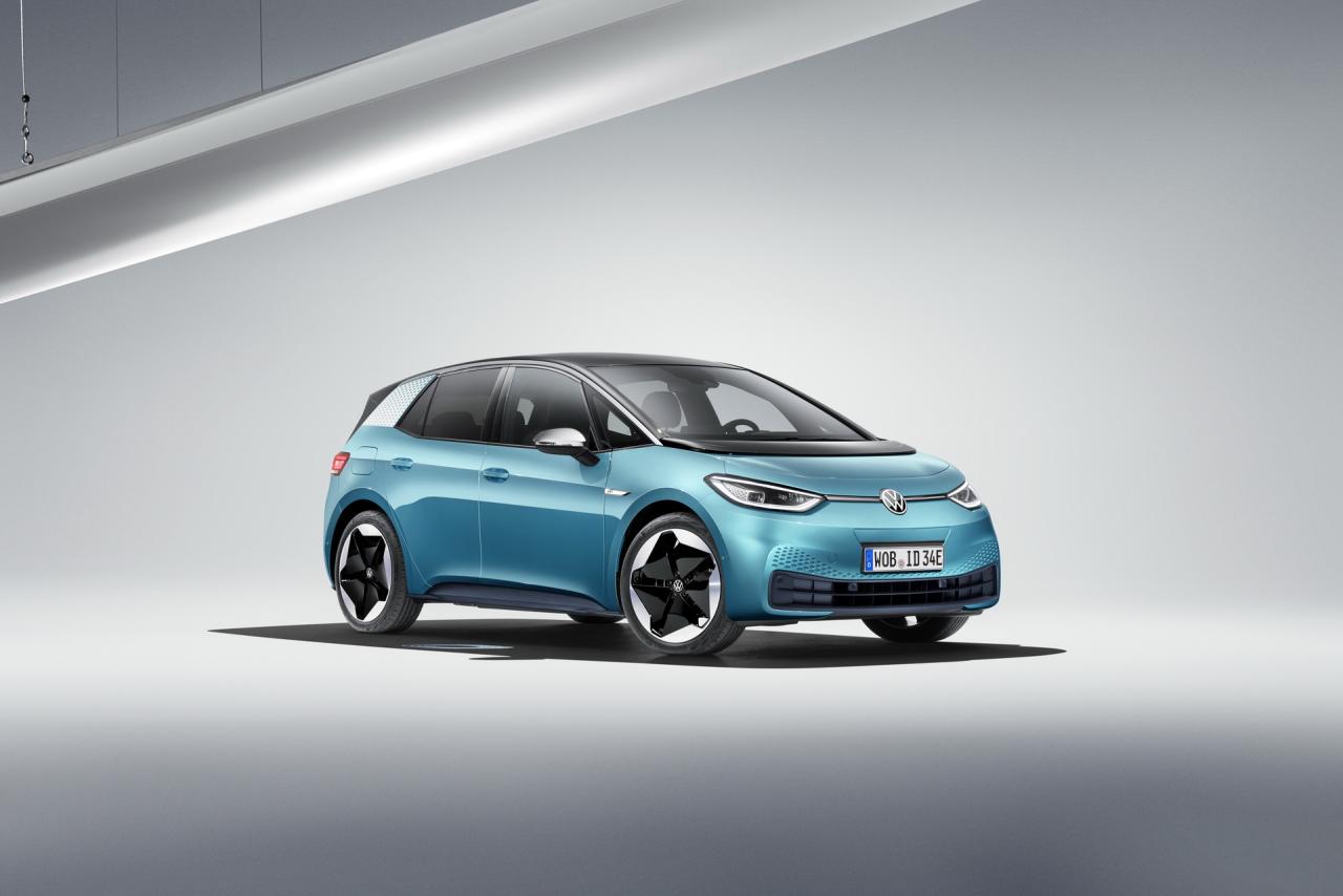 VW-ID3-01.thumb.jpg.06f358bd8716bbe67c240301f06e7dc6.jpg
