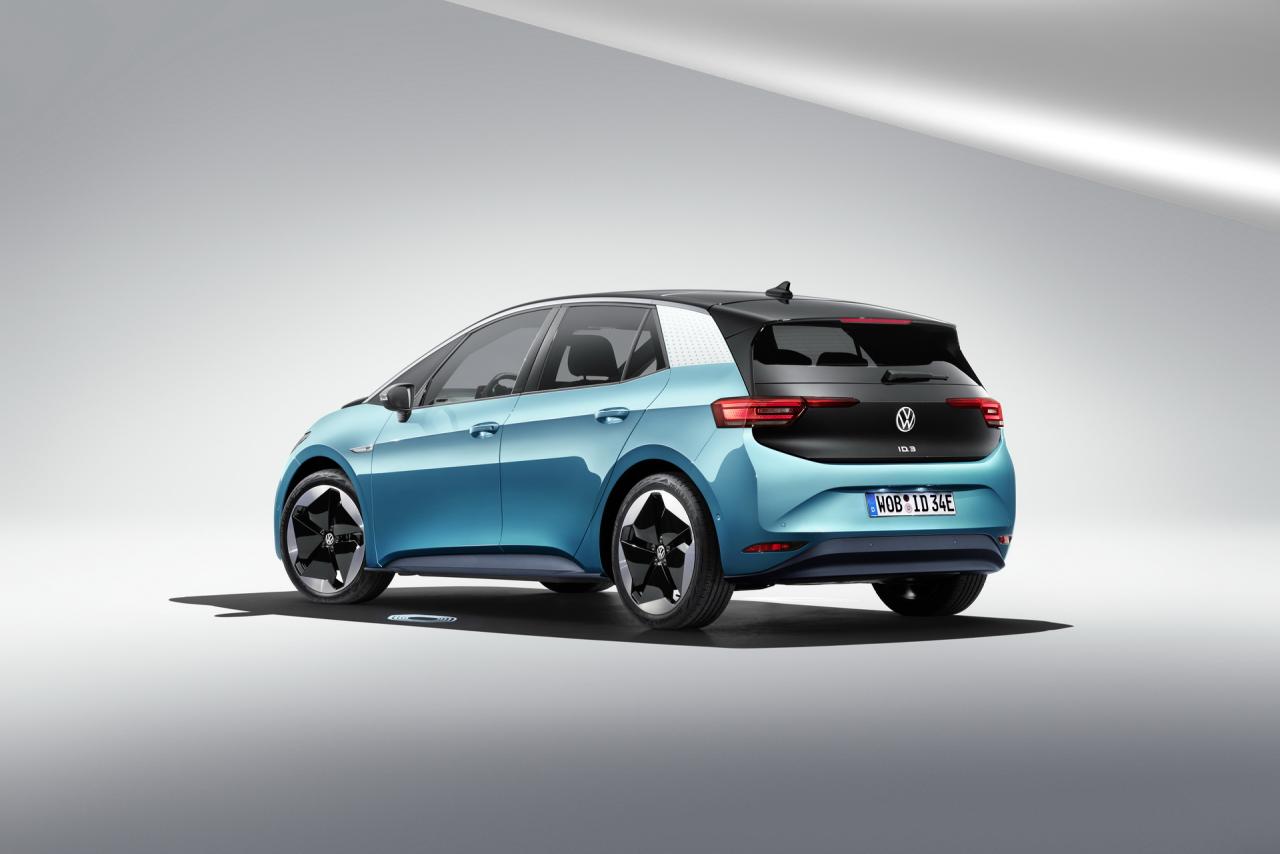 VW-ID3-03.thumb.jpg.573108e1a35e6d8bfbe3edd29857f006.jpg