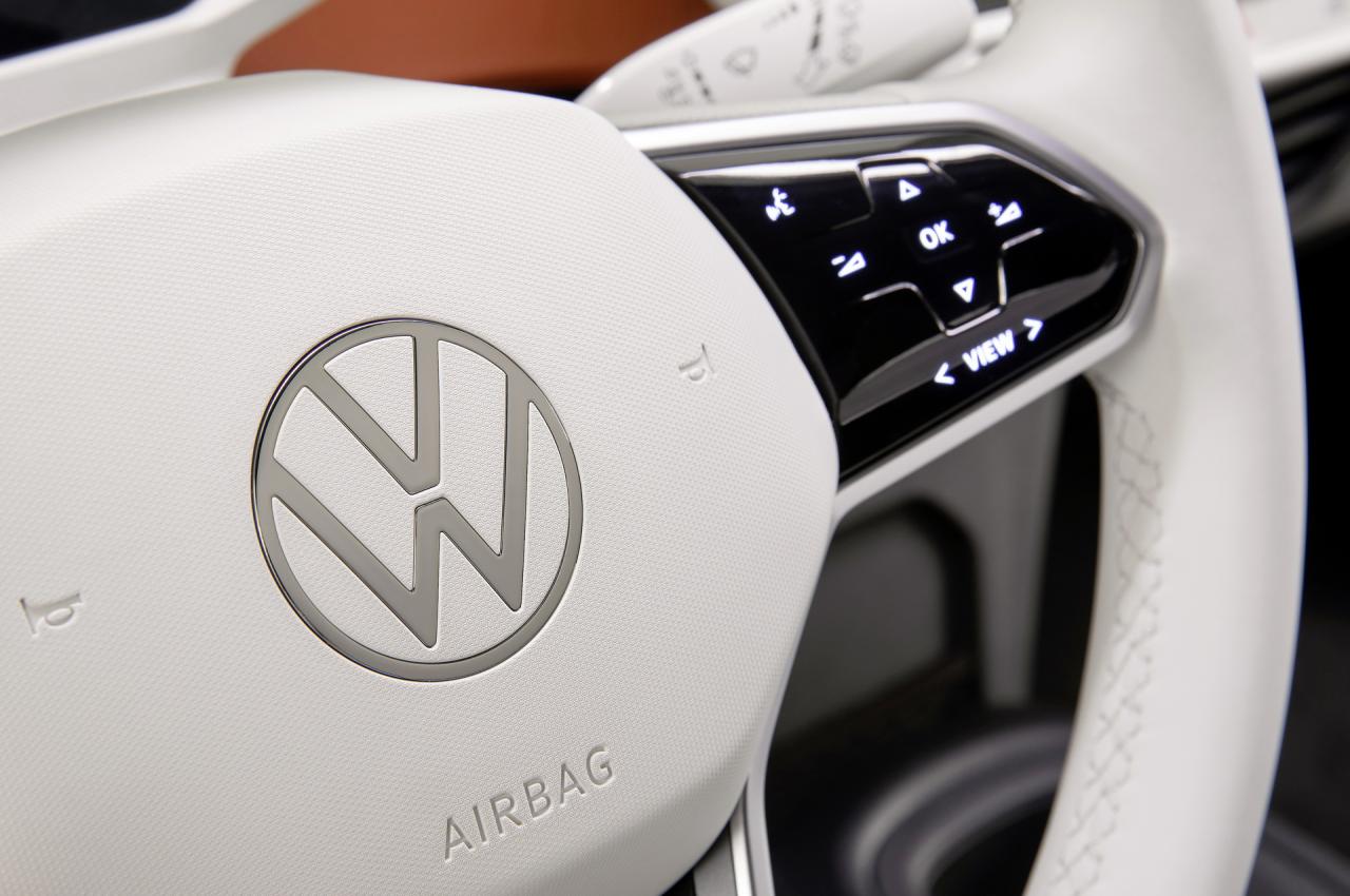 VW-ID3-14.thumb.jpg.ce17206c949052c9cb8904008411f35f.jpg