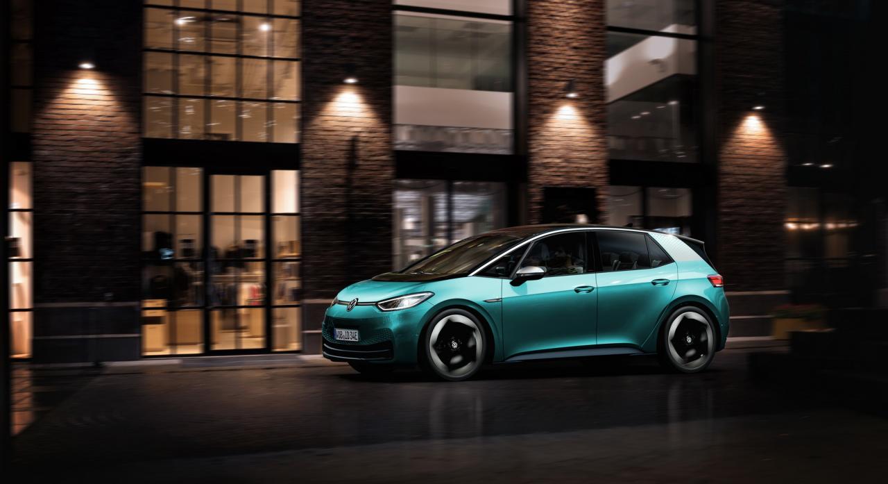 VW-ID3-21.thumb.jpg.e7a90c04ae19f3c3ded4739a83f4969e.jpg