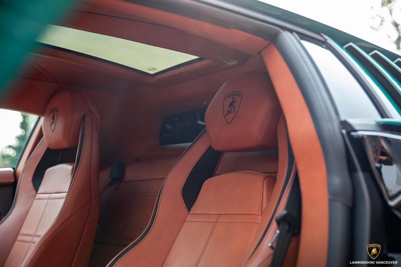 Verde-Abete-Lamborghini-Countach-LPI-800-4-11.jpg