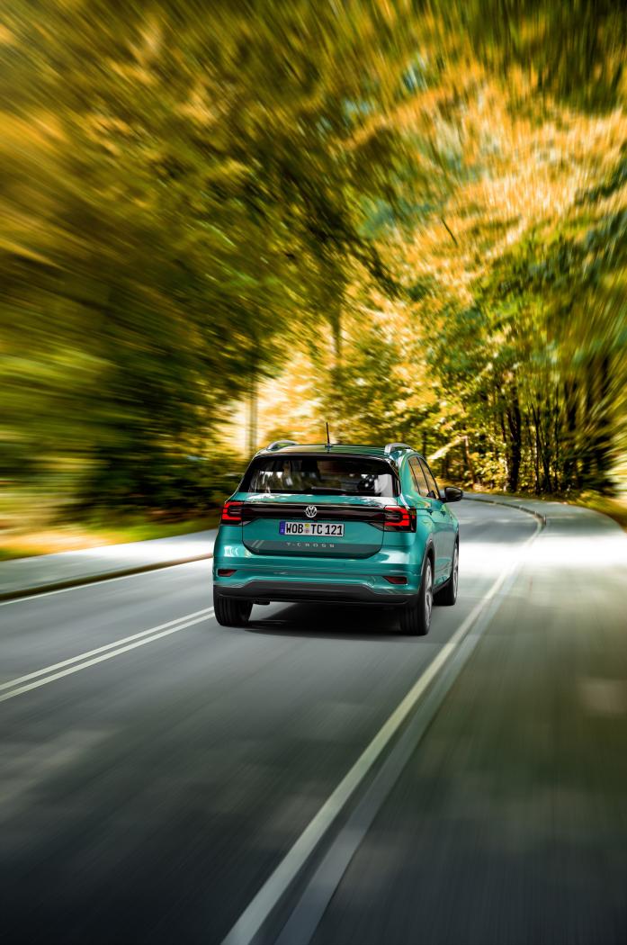 a7202181-volkswagen-t-cross-13.thumb.jpg.ec80f83456562bc4372d335ec0ad94a7.jpg