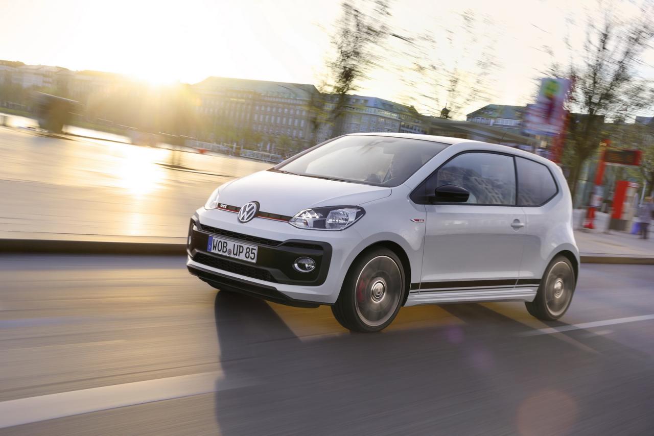 a9c96004-2018-vw-up-gti-6.thumb.jpg.a5d106ad8b94f604c2e18dda6216d747.jpg
