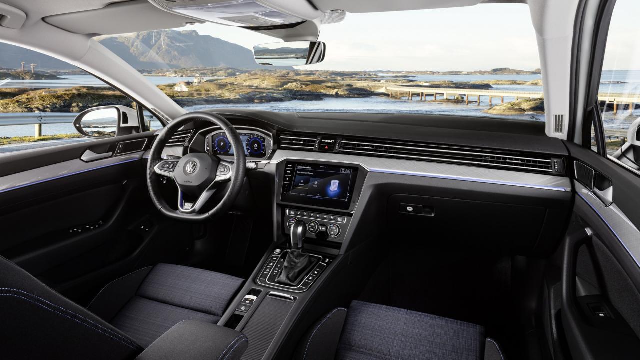 ad818314-2019-vw-passat-facelift-64.thumb.jpg.b7ad79da83d73c98145caeb63450ba09.jpg