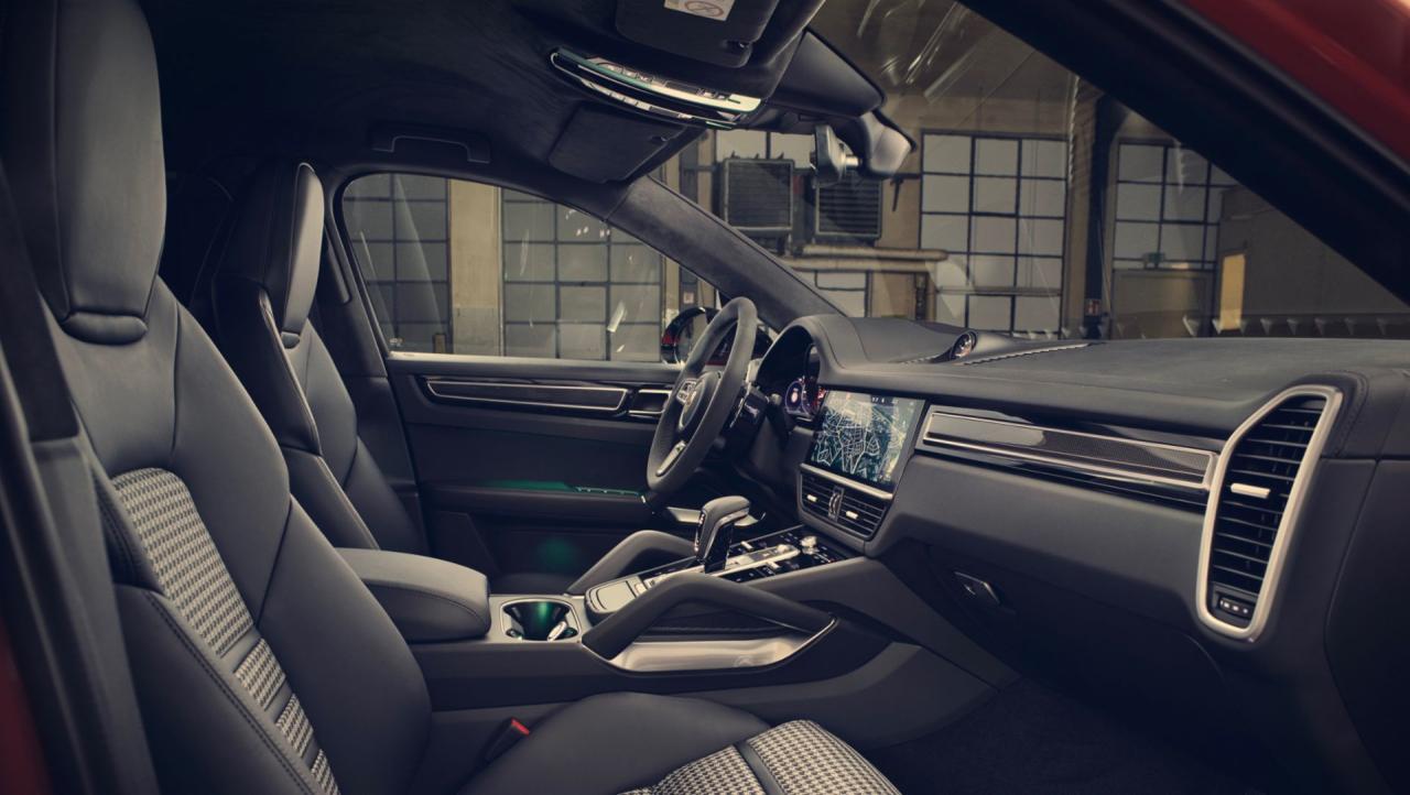 b-Cayenne_E3_017_Motiv17.thumb.jpg.01bb59c53e4b72665537c20e8bb191eb.jpg