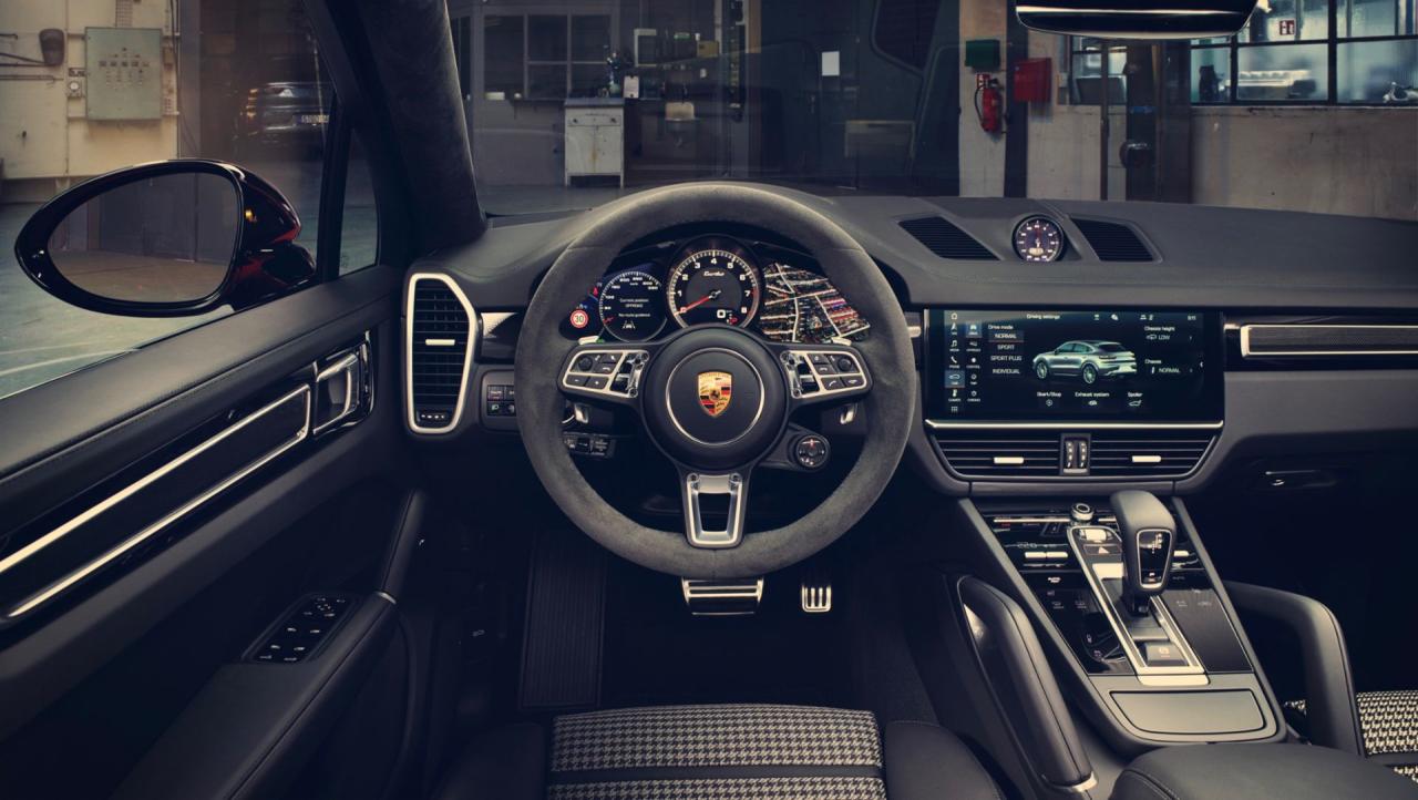 b-Cayenne_E3_019_Motiv19.thumb.jpg.fd778b29cabb350d74954d7cbff036be.jpg