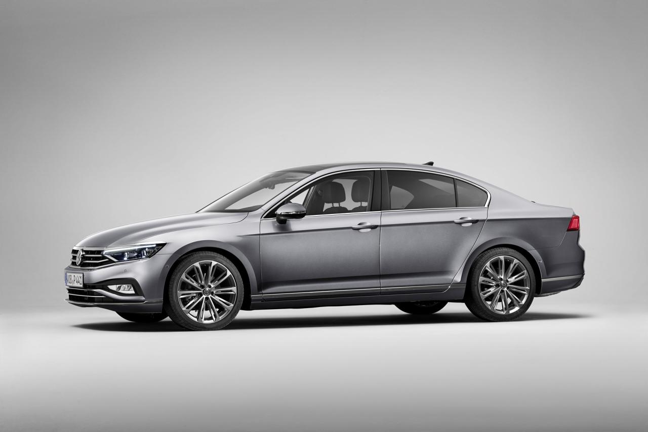 bc881e64-2019-vw-passat-facelift-10.thumb.jpg.fc4d8841b0c60edeeaa11ac81673f4d1.jpg