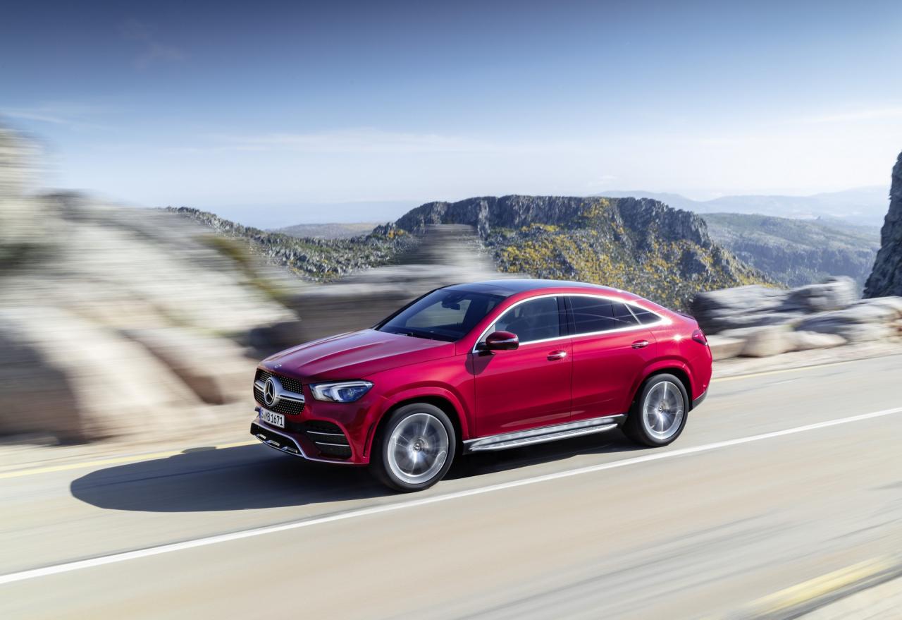bf21b3e5-2020-mercedes-gle-coupe-19.thumb.jpg.323ff533edf8689894b9fb96c29b33d2.jpg