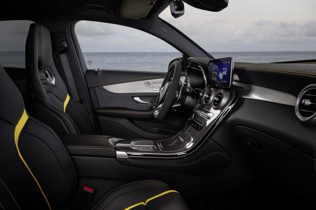 c72fb48b-2020-mercedes-amg-glc-63-coupe46.thumb.jpg.98359c27afa3c18f39afaa177df930af.jpg