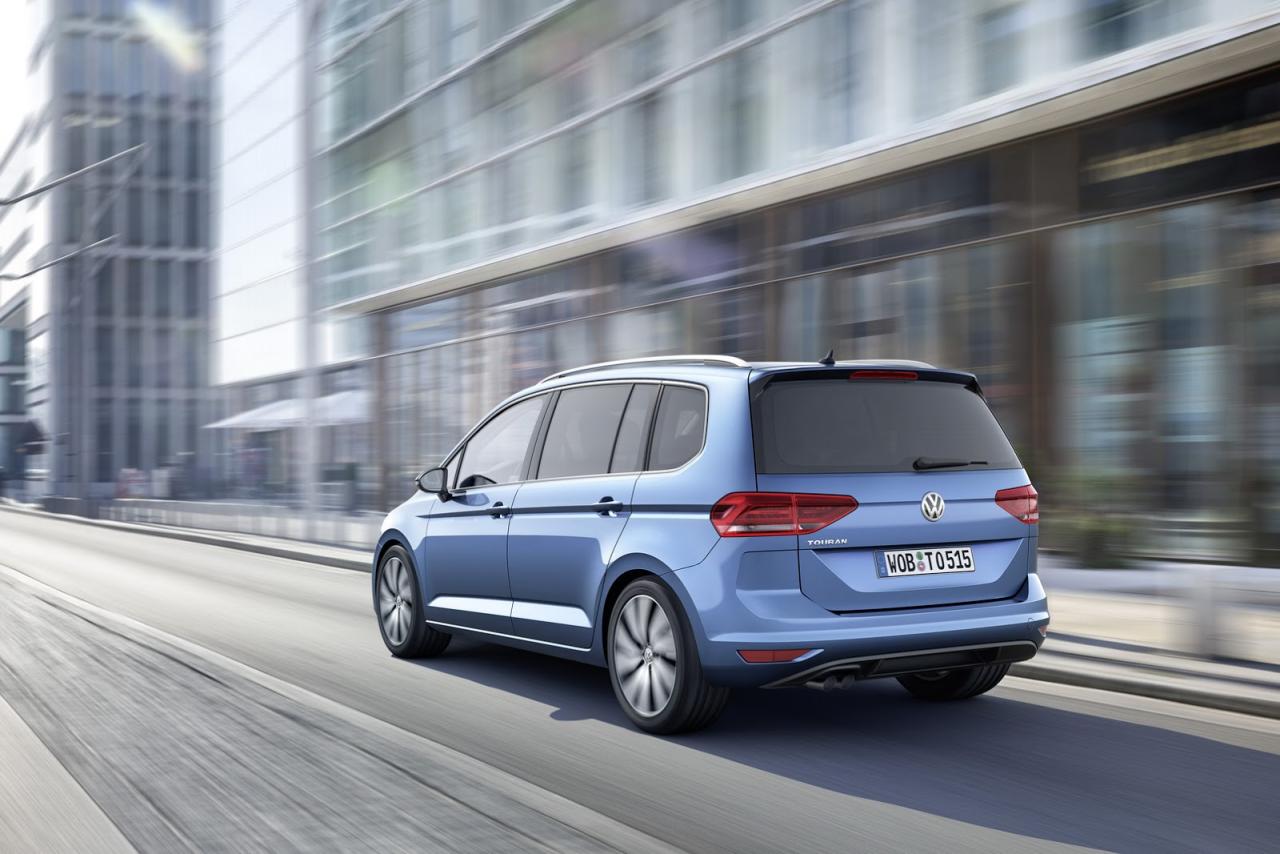 c9059d89-2015-vw-touran-1.thumb.jpg.2d96abfc8425449580fc14a5807b6a34.jpg