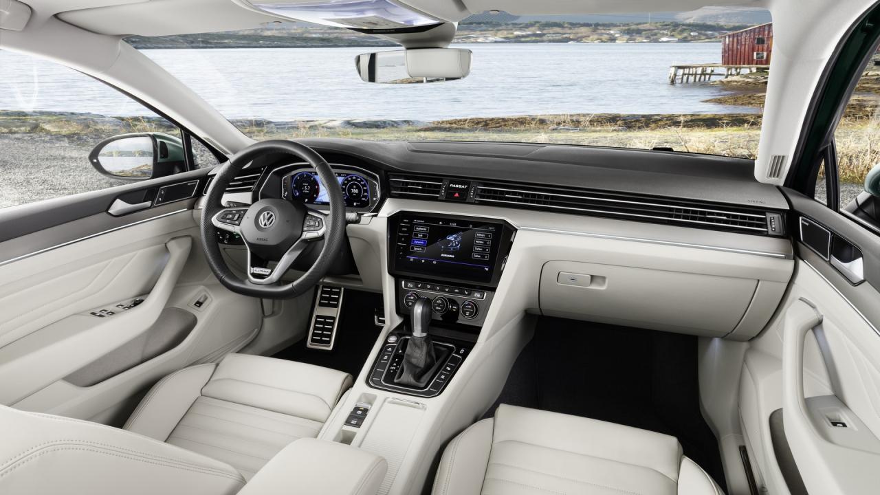 d2aa192c-2019-vw-passat-facelift-48.thumb.jpg.4e54a3fe63ea9d52cfa678d172f5d855.jpg